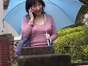 ［閲覧注意］輪姦レイプ映像ノーカット無編集・婦女強姦犯罪記録 壮絶！クロロホルムとスタンガンで昏睡、媚薬で痙攣、肉奴隷・犯し潰された豊満主婦 サンプル動画サムネイル